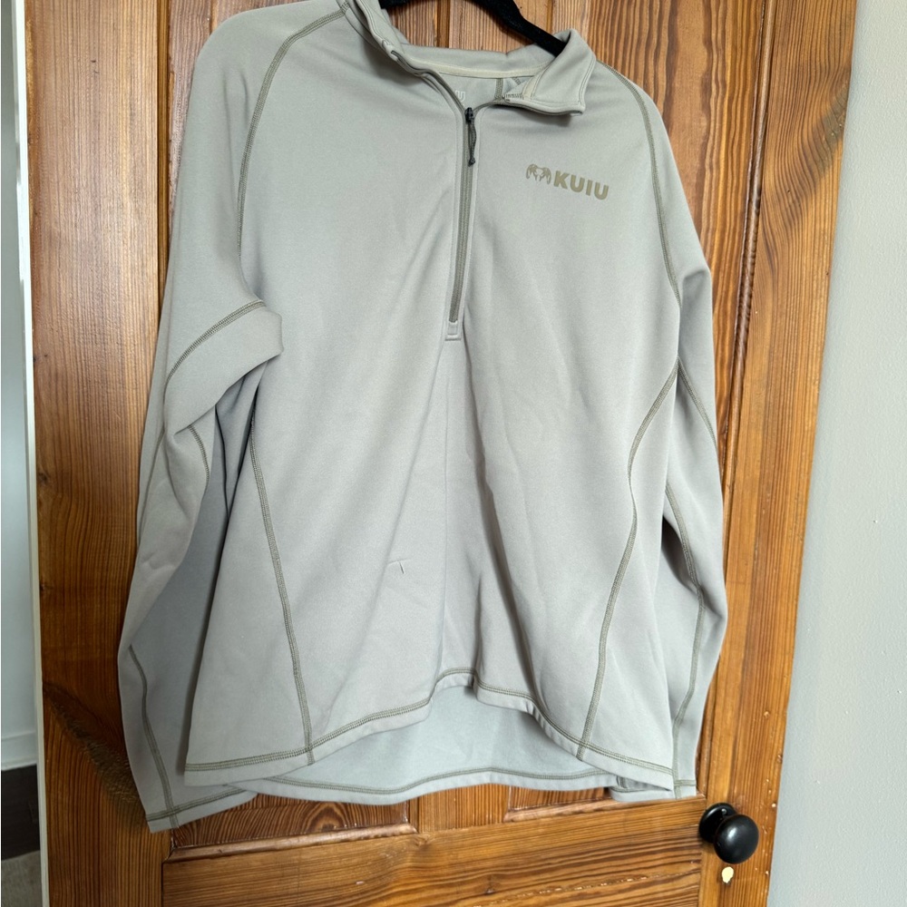 KUIU Light Gray Fleece Pullover